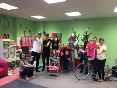 KICK ITALY a PINK CROCODILE = KICK CROCODILE