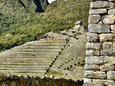 Zřejmě první koloběžkáři na Machu Picchu