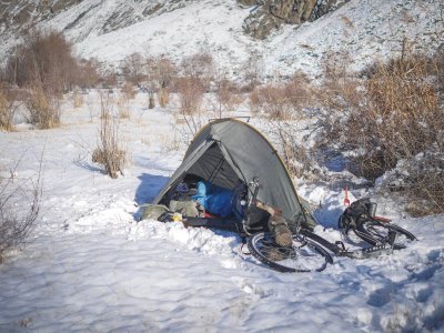 Blandine je na cestě již téměř rok - naposledy překračovala Pamir / foto: Blandine