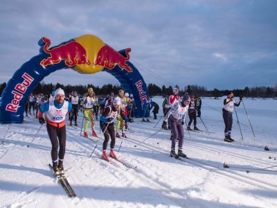 Milan Jelínek v barvách Silvini na startu / zdroj www.redbullnordenskioldsloppet.se