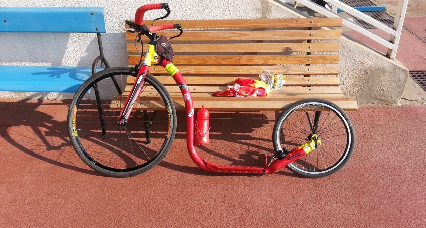 Na Slávii týden před Tour de France - ďábelský cestovní kokpit