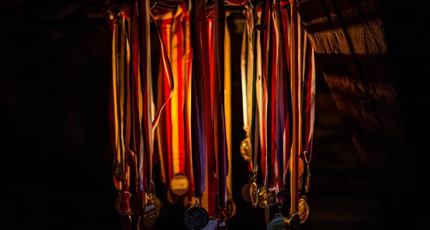 Klasické stínítko lampy z medailí Ultimy