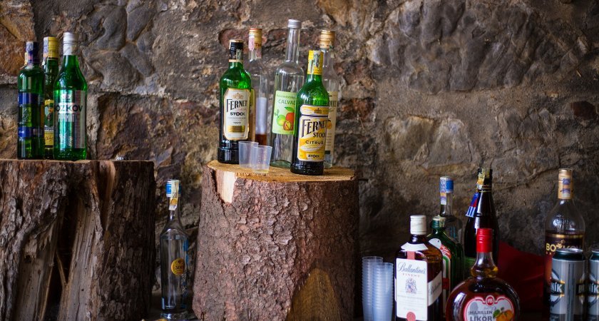 A nakonec bar